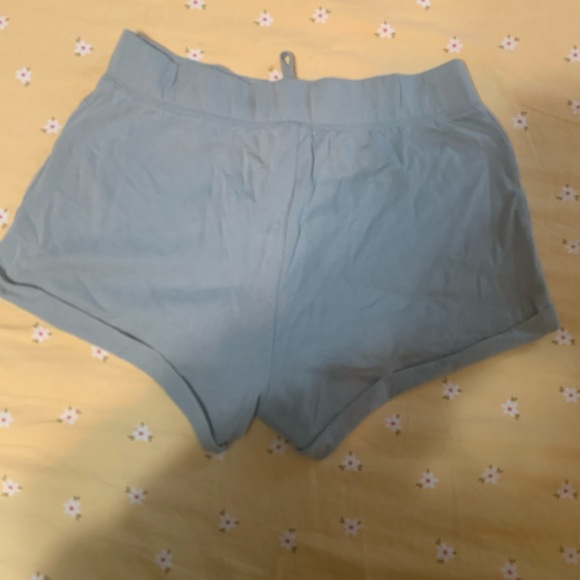 NWOT - Victoria’s Secret Pink Short Shorts lace up - Picture 2 of 2